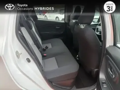 Photo 6 Toyota Yaris  100h Dynamic 5p