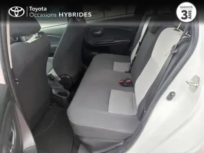 Photo 11 Toyota Yaris  100h Dynamic 5p