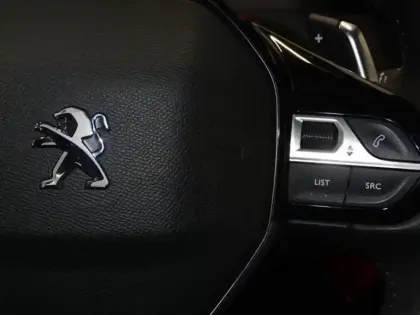 Photo 14 Peugeot 208  1.2 PureTech 100ch S&S Style EAT8