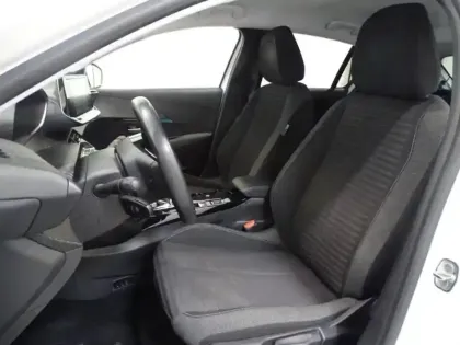 Photo 10 Peugeot 208  e- 136ch Style