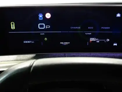 Photo 8 Peugeot 5008  Hybrid 145ch Allure e-DCS6