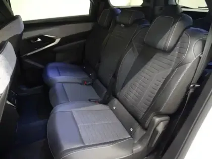 Photo 11 Peugeot 5008  Hybrid 145ch Allure e-DCS6