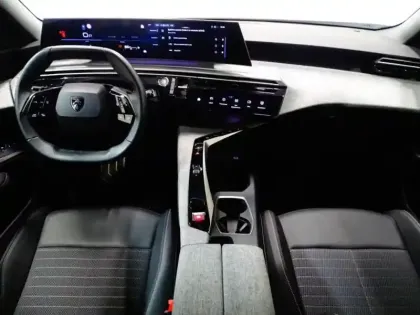 Photo 9 Peugeot 5008  Hybrid 145ch Allure e-DCS6