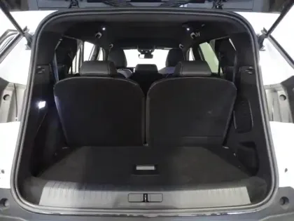 Photo 13 Peugeot 5008  Hybrid 145ch Allure e-DCS6