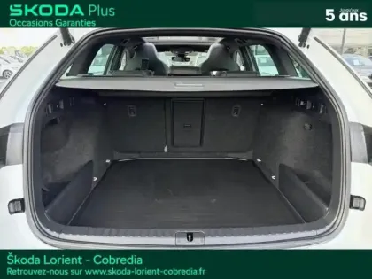 Photo 6 Skoda Octavia  Combi 2.0 TDI SCR 150ch Sportline DSG7
