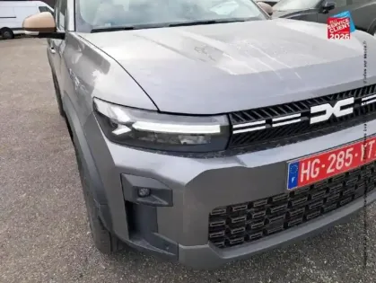 Photo 12 Dacia Bigster  1.8 hybrid 155ch Extreme