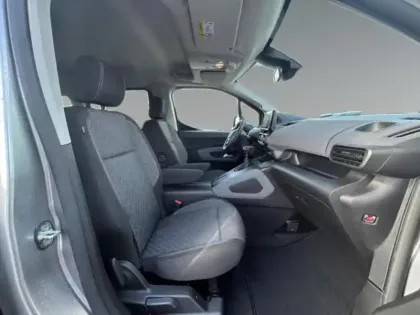 Photo 29 Peugeot Rifter  M DIESEL 100 ALLURE 5 places