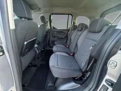 Photo 27 Peugeot Rifter  M DIESEL 100 ALLURE 5 places