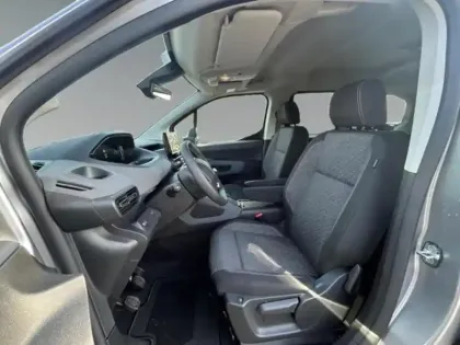 Photo 23 Peugeot Rifter  M DIESEL 100 ALLURE 5 places