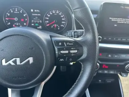 Photo 12 Kia Stonic  1.0 T-GDi 120ch MHEV GT Line iBVM6