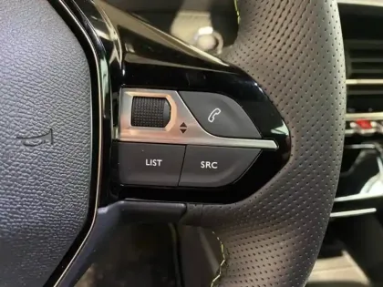 Photo 10 Peugeot 2008  1.2 Hybrid 145ch GT Exclusive e-DCS6