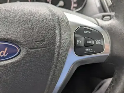 Photo 15 Ford Tourneo Courier  1.0E 100ch Titanium