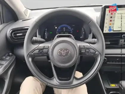 Photo 11 Toyota Yaris  116h Design 5p MY26