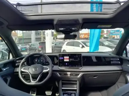 Photo 10 Volkswagen Tiguan  1.5 eHybrid 204ch R-Line Edition DSG6