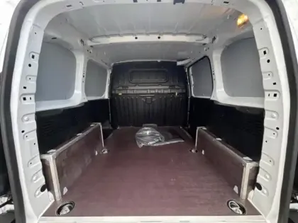 Photo 12 Peugeot Partner  M 800kg Electrique 136ch Batterie 54 kWh