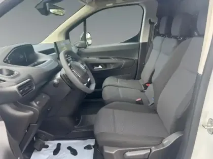 Photo 23 Peugeot Partner  M Electrique 136 Batterie 54 kWh / PRIX PROFESSIONNEL SOCIETE