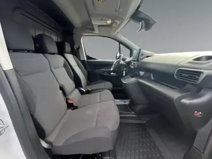 Photo 14 Peugeot Partner  M 800kg Electrique 136ch Batterie 54 kWh