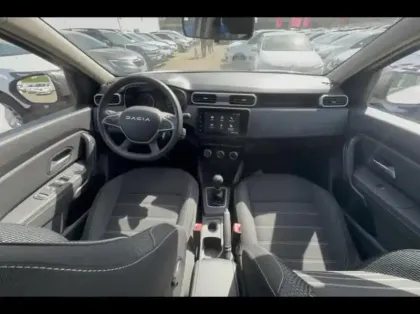 Photo 8 Dacia Duster  1.5 Blue dCi 115ch  Journey + 4x2