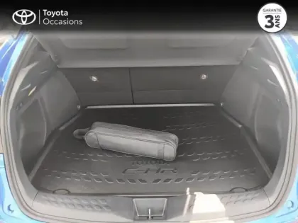 Photo 9 Toyota C-HR  122h Distinctive 2WD E-CVT RC18