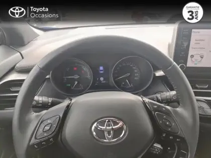 Photo 12 Toyota C-HR  122h Distinctive 2WD E-CVT RC18