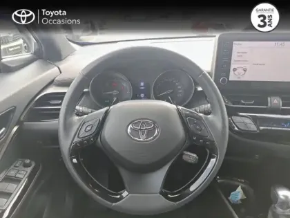 Photo 8 Toyota C-HR  122h Distinctive 2WD E-CVT RC18