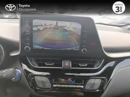 Photo 14 Toyota C-HR  122h Distinctive 2WD E-CVT RC18