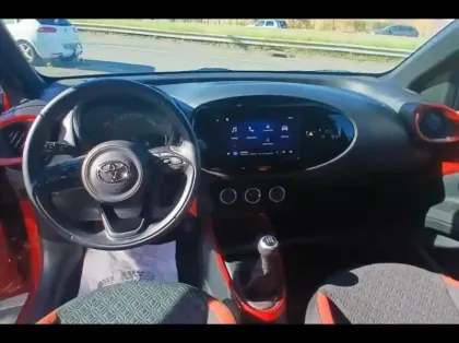 Photo 11 Toyota Aygo  X 1.0 VVT-i 72ch Design MY24