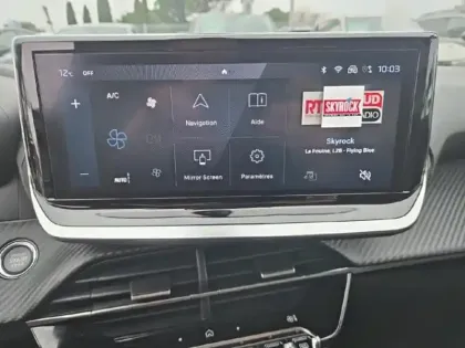 Photo 14 Peugeot 208  1.2 Hybrid 110ch Allure e-DCS6