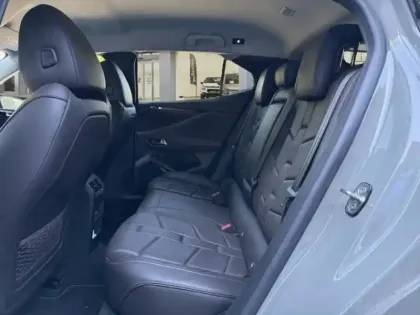 Photo 8 DS DS 4  E-TENSE 225ch La Première