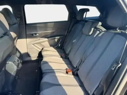 Photo 26 Peugeot 5008  Hybrid 136ch Allure Pack e-DCS6