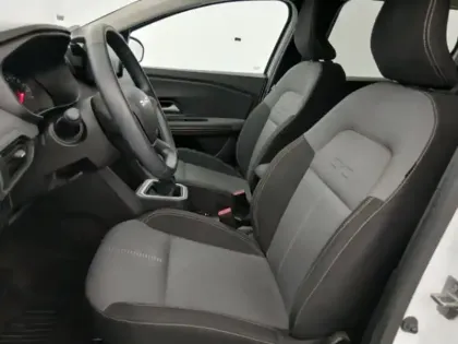 Photo 13 Dacia Jogger  1.0 ECO-G 100ch Extreme 7 places