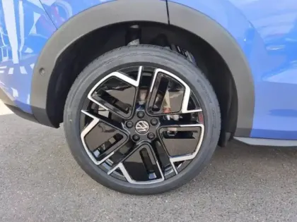 Photo 9 Volkswagen T-roc  1.5 eTSI 150ch R-Line DSG7