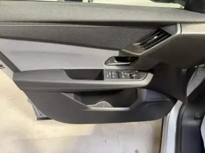 Photo 8 Opel Grandland  1.2 Turbo Hybrid 145ch GS e-DCT6