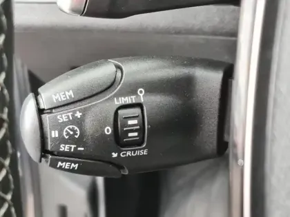 Photo 7 Peugeot 3008  1.2 PureTech 130ch E6.c Allure S&S EAT8