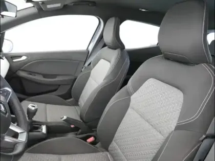 Photo 13 Renault Clio  1.6 E-Tech hybride 140ch Limited -21N