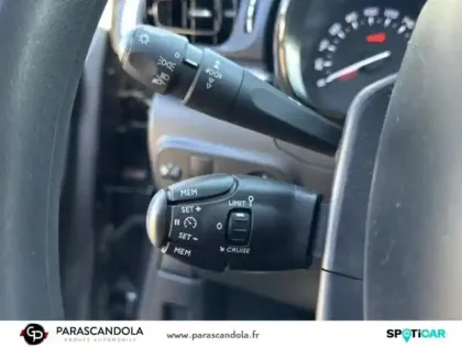 Photo 14 Citroën C3  1.2 PureTech 83ch S&S Shine