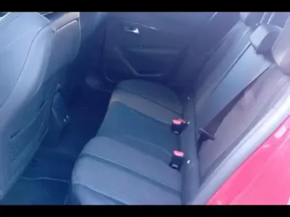 Photo 10 Peugeot 208  1.5 BlueHDi 100ch S&S GT Pack