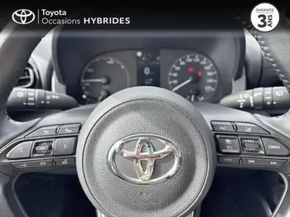 Photo 12 Toyota Yaris  116h Dynamic 5p MY22