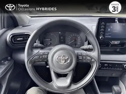 Photo 8 Toyota Yaris  116h Dynamic 5p MY22