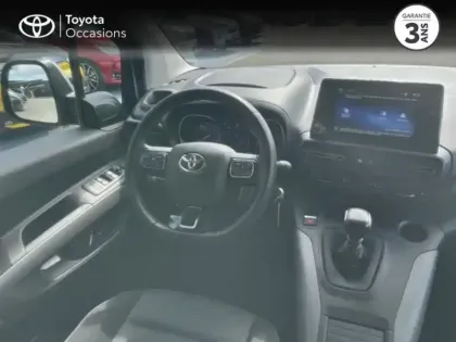 Photo 8 Toyota Proace  CITY Verso Medium 1.2 110 VVT-i Executive RC21