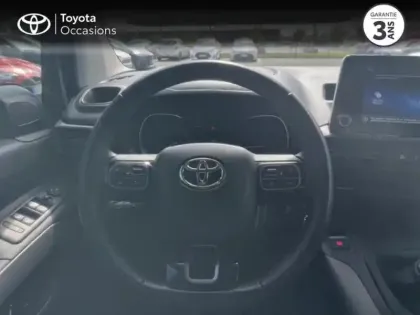 Photo 12 Toyota Proace  CITY Verso Medium 1.2 110 VVT-i Executive RC21