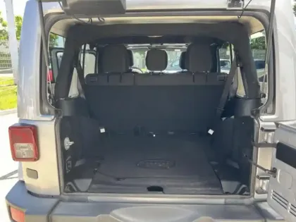 Photo 27 Jeep Wrangler  Unlimited 3.6 V6 284ch Rubicon 2 BVA