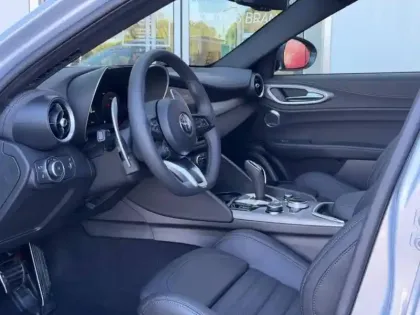 Photo 14 Alfa Romeo Giulia  2.2 Diesel 210ch Veloce Q4 AT8