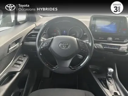 Photo 8 Toyota C-HR  122h Dynamic 2WD E-CVT