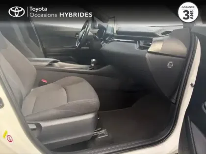 Photo 5 Toyota C-HR  122h Dynamic 2WD E-CVT