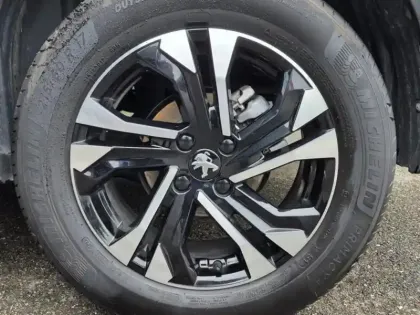 Photo 10 Peugeot 2008  1.2 PureTech 130ch S&S Allure Pack EAT8