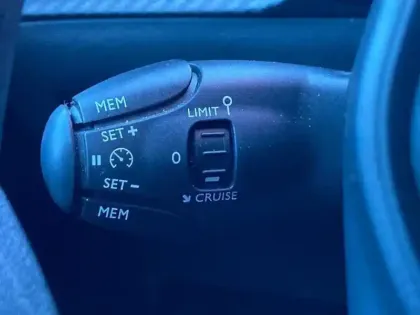 Photo 11 Peugeot 208  1.2 PureTech 75ch S&S Like