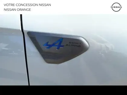 Photo 8 Renault Clio  1.6 E-Tech 145ch full hybrid esprit Alpine - 24