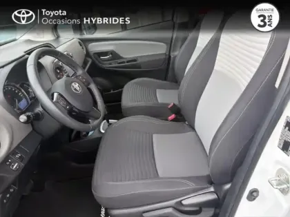 Photo 10 Toyota Yaris  100h France Business 5p MY19