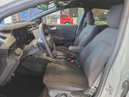 Photo 13 Ford Puma  1.0 EcoBoost Hybrid 155ch ST-Line S&S Powershift